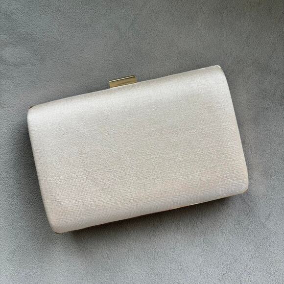 Cream and Gold Satin Clutch with Gold Chain Clasp Closure Evening Clutch - Picture 2 of 8
